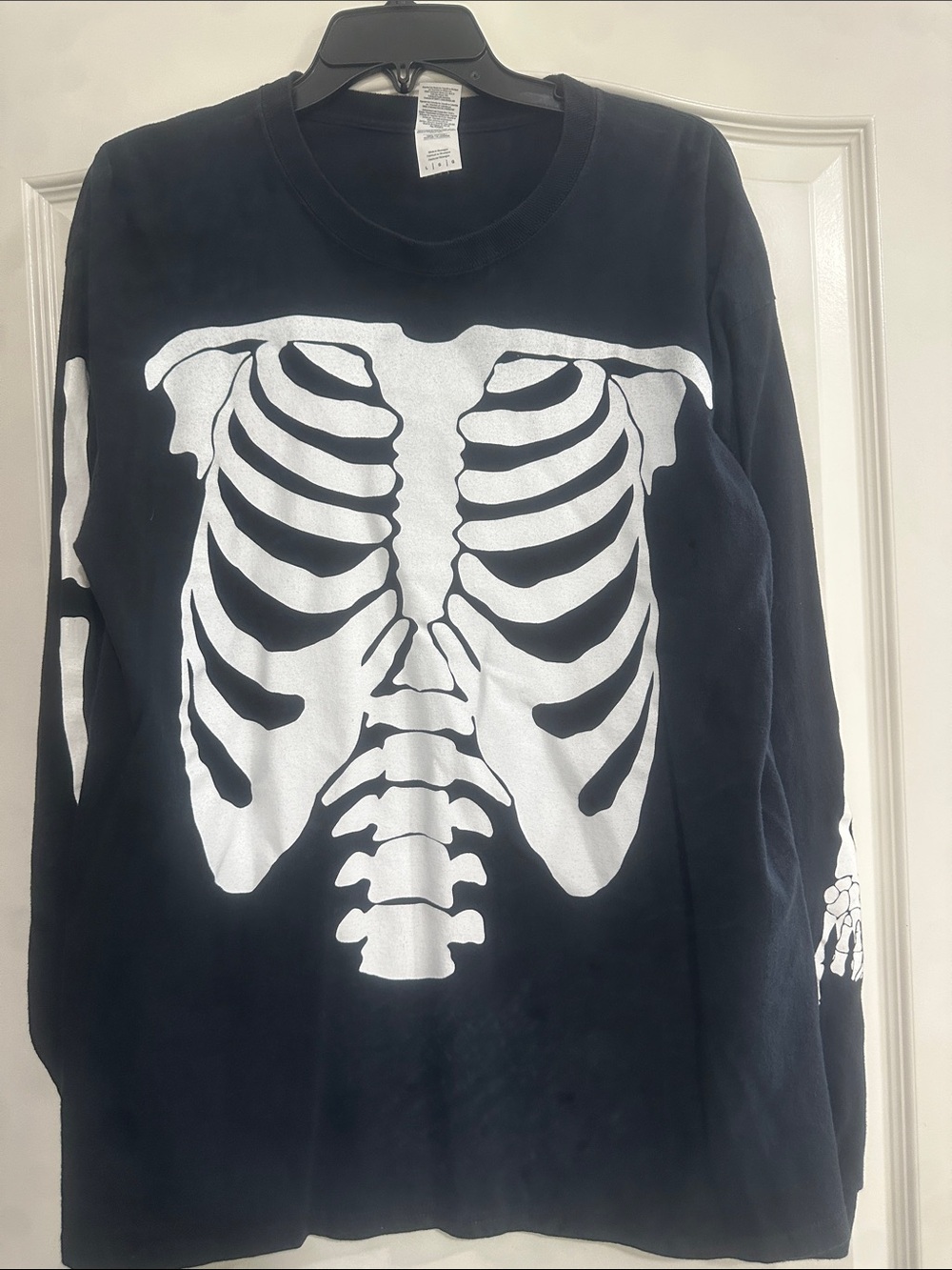 Men's Black Skeleton Graphic Long-Sleeve Sweater